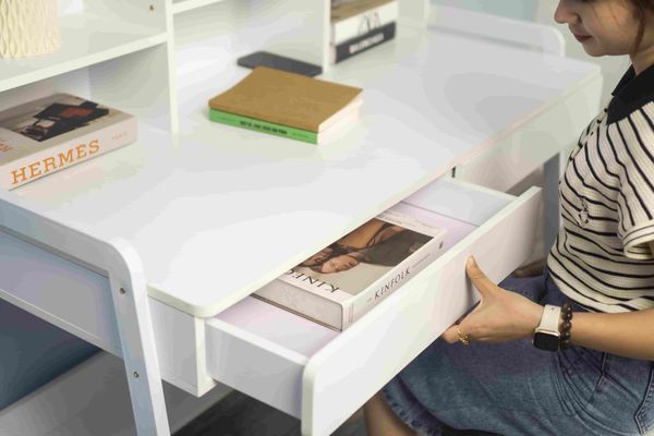 Bàn Học Sinh Có Ngăn Tủ Để Sách Thông Minh Tiện Lợi Cho Học Tập - GM144