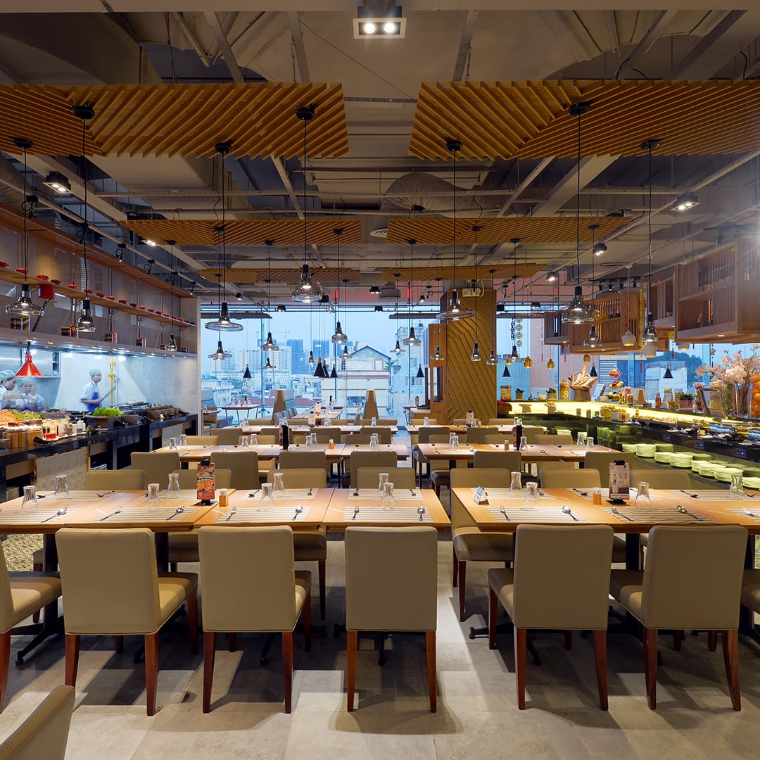  HOANG YEN BUFFET VAN HANH MALL 