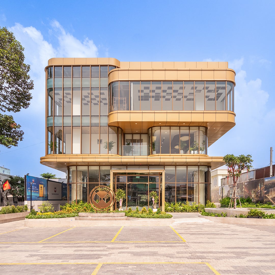  NHÀ ĐIỀU HÀNH TRUNG TÂM HAPPY ONE 