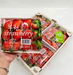 Dâu Tây Hàn Quốc JOYFARM hộp 330gr