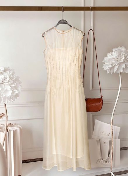  Set Đầm Tơ Xếp Ly Mentosa-DMTS241025L1 