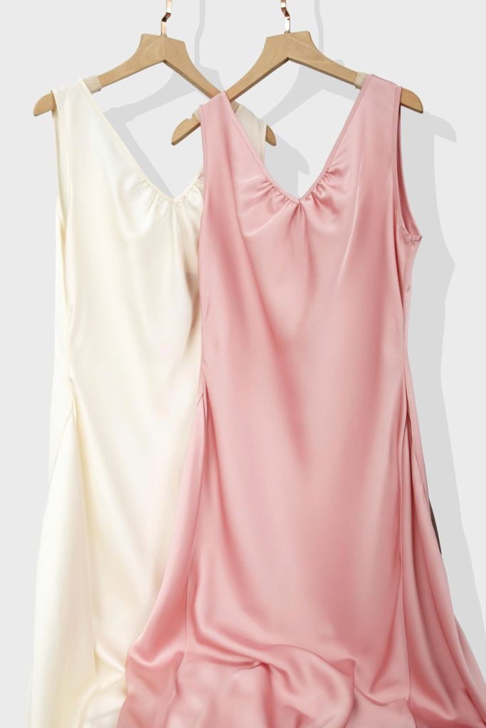 Đầm Lụa Mentosa Dài Dáng Slip 2 Màu-DLMTS271025L1