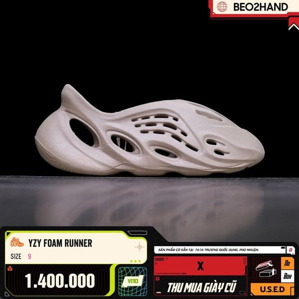YZY FOAM RUNNER - 9