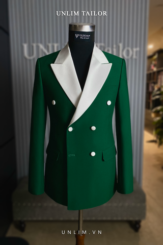 Tuxedo Emerald Green Cổ Nhọn Hai Hàng Khuy