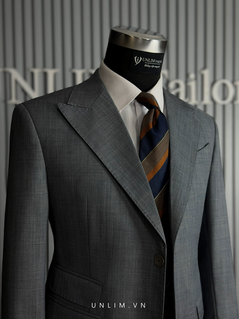 Suit Xanh Xám Cổ Nhọn Hai Cúc