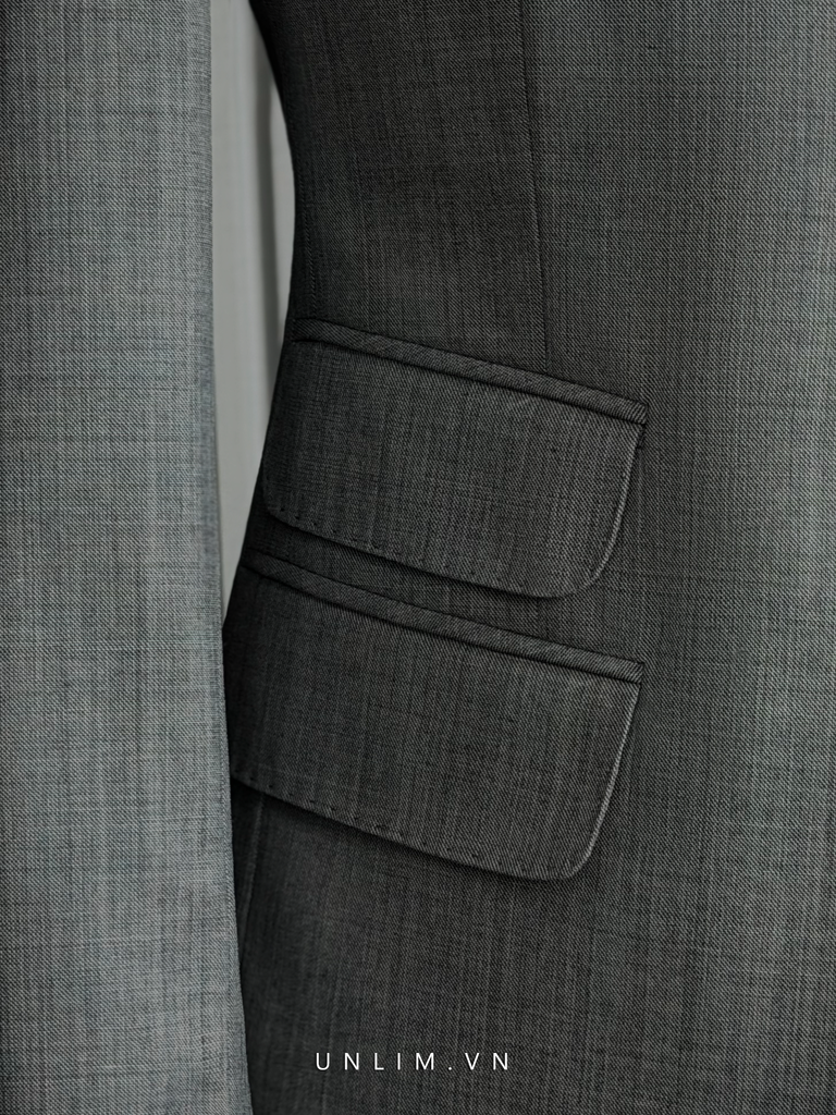 Suit Xanh Xám Cổ Nhọn Hai Cúc