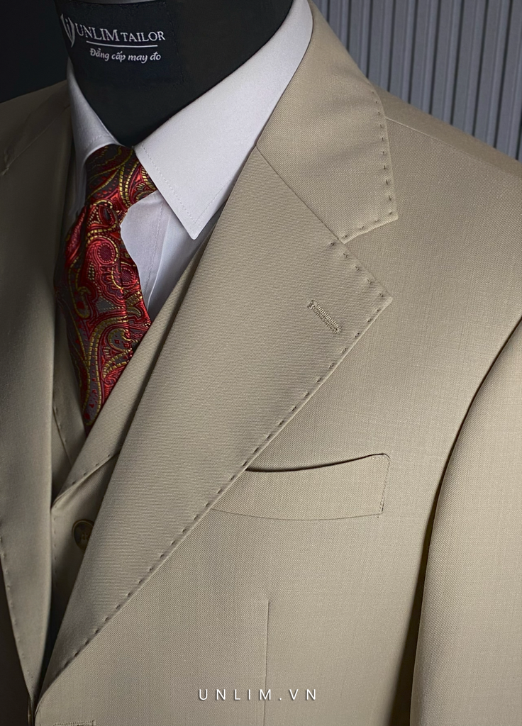 Suit Cổ K Hai Cúc Be Sáng