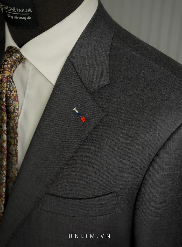 Suit Xám Tối Fullcanvas Thùa Cờ Nga