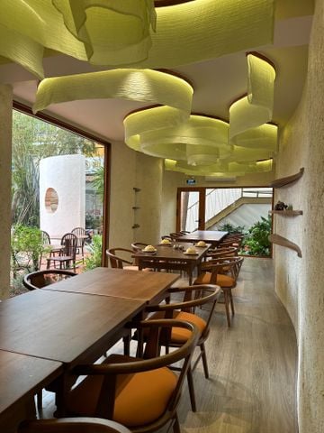 Nhà hàng chay Làng ta 1