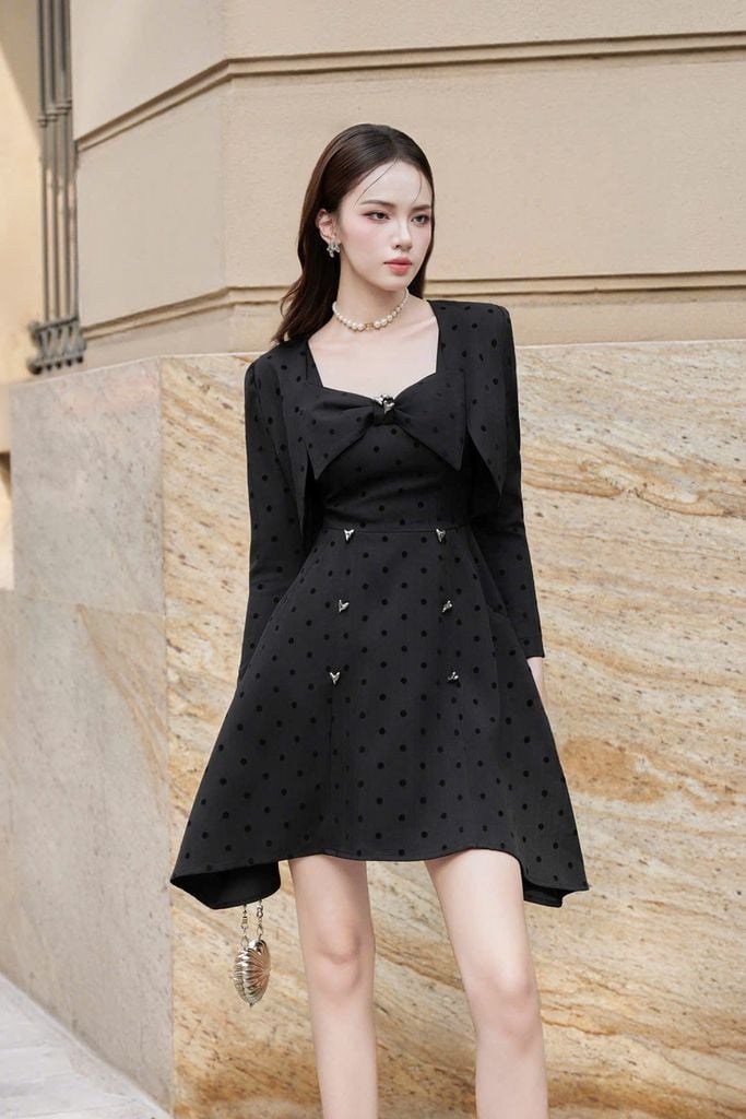 V1108 ĐẦM XÒE NGẮN 2 DÂY