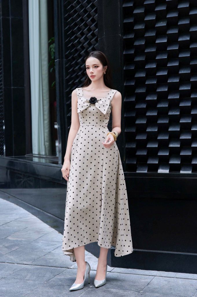 V1109 ĐẦM XÒE DÀI 2 DÂY