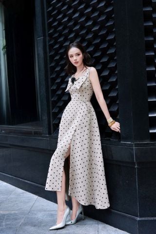 V1109 ĐẦM XÒE DÀI 2 DÂY