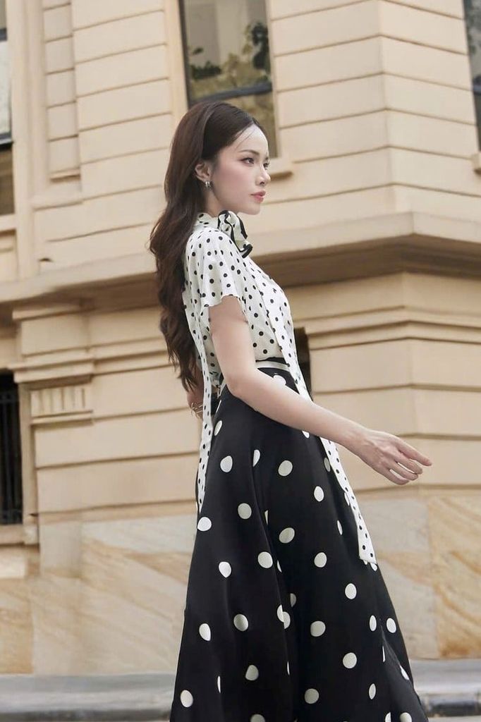 A1115 ÁO LỤA CỔ TIM