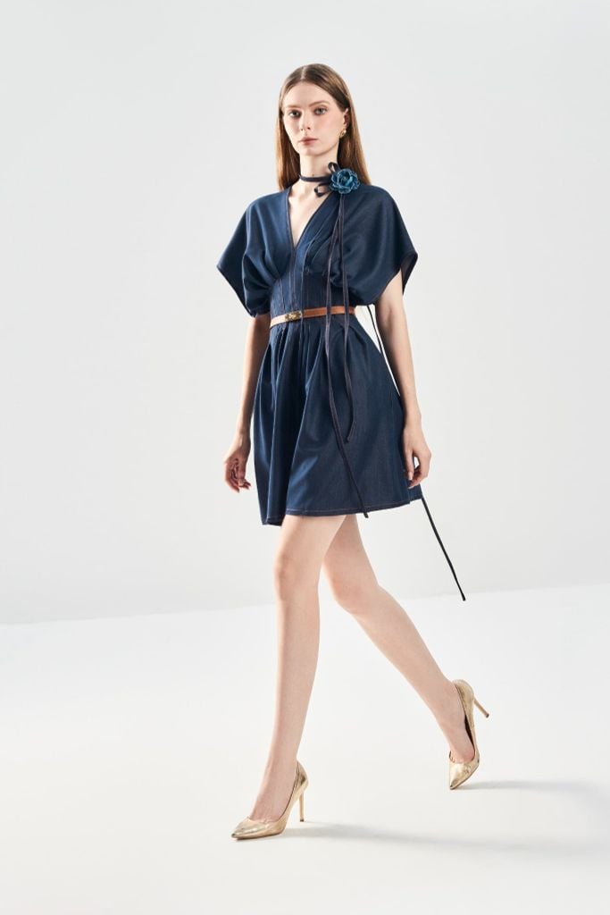 Đầm Chiết Eo Tay Liền V1120