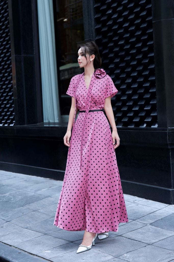 A1115 ÁO LỤA CỔ TIM