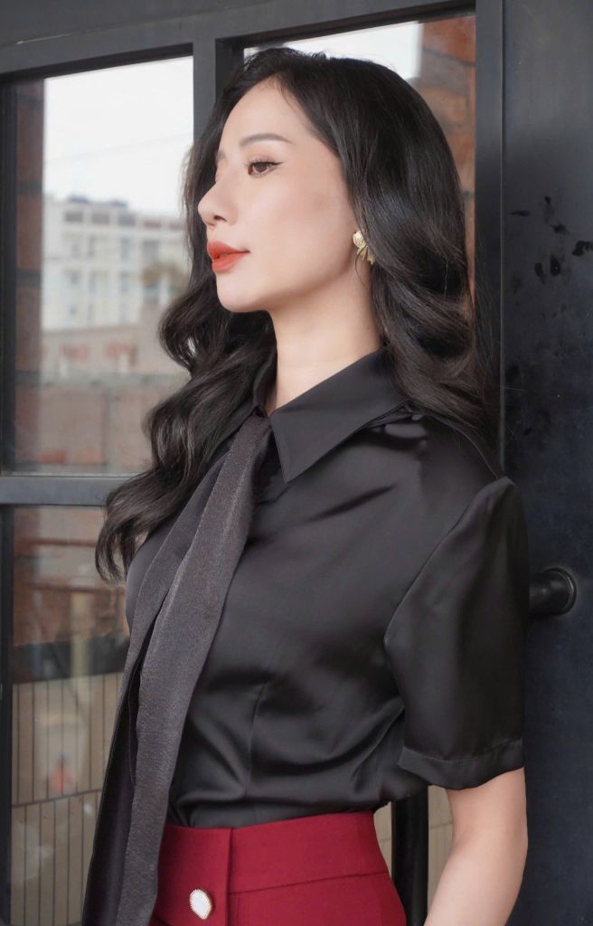 ÁO SƠ MI LỤA TAY NGẮN PHỐI DÂY BÈO CSM002