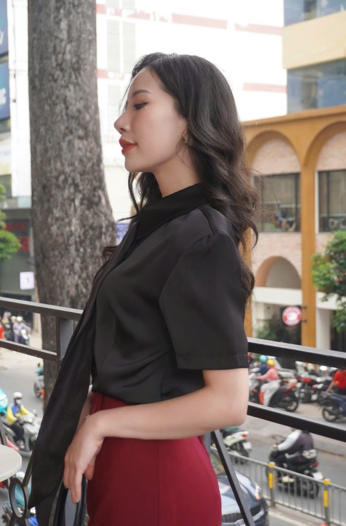 ÁO SƠ MI LỤA TAY NGẮN PHỐI DÂY BÈO CSM002