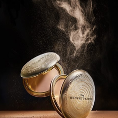 Phấn Phủ Geo CatalinaGeo Golden Pact Hộp Vàng 22gr