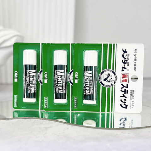 Son Dưỡng Omi Brotherhood Menturm Medicated Stick With Menthol Hương Bạc Hà 4g