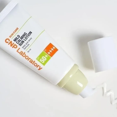 Kem Chống Nắng CNP Laboratory Mild Calming Sun SPF50+ PA++++ 50ml (Hàng Công Ty)