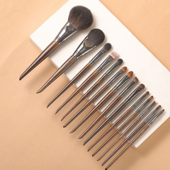 Bộ Cọ 14 Cây OVW Make Up Artist Kèm Túi Lưới