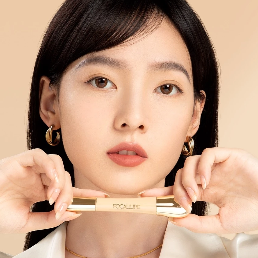 Che Khuyết Điểm Kèm Cọ Che Phủ Cao Focallure Soft Matte Complete Concealer 8g