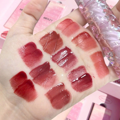 Son Tint Lì Merzy Water Fit Blur Tint Mịn Lì , Bền Màu, Fit Môi Tự Nhiên 3.7g