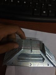 Pat (bas) ke đỡ kệ góc, sắt xi trắng - VNH0145T