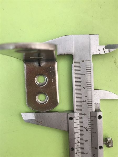 Pat (bas) ke 4 lỗ, inox 304 - VNH40602524IN