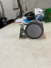 Bánh xe tủ nhựa đế vuông có khóa, màu xám viền đen Vinahardware - CT19CK75