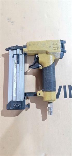 Súng bắn đinh Meite P630
