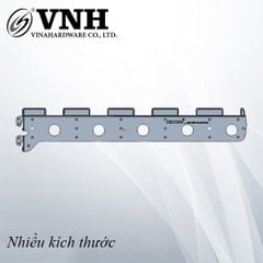 Pát nhựa đúc lõi thép chuyên kệ gài màu trắng (có phụ kiện thanh inox gài)