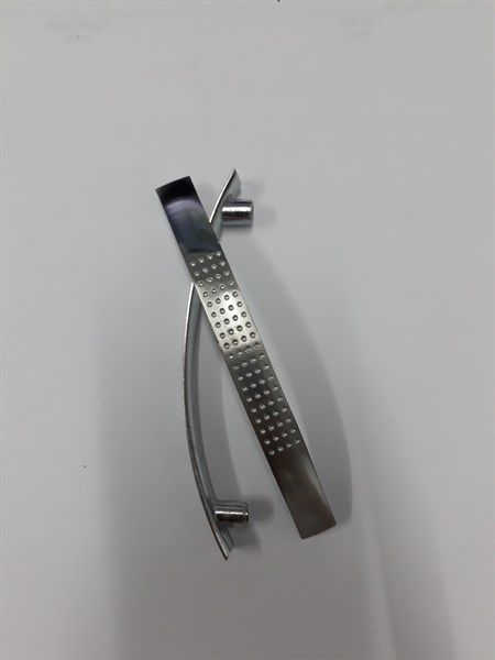 Tay nắm dài có lỗ 96mm HD028549-HD028549