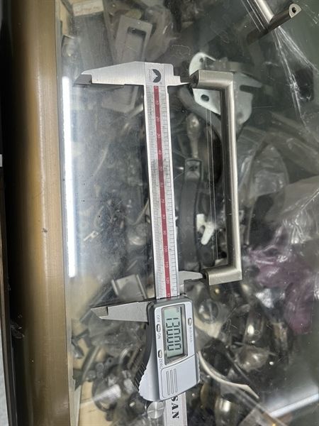 Tay nắm tủ atimon, sơn đen - HD006S128B