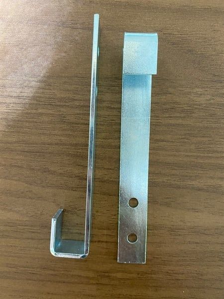 Pat (bas) sắt móc áo cho bàn học, xi trắng - VNH1202002T