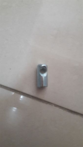Tán ngang 6x20 lệch lỗ màu trắng - CRS620ZK