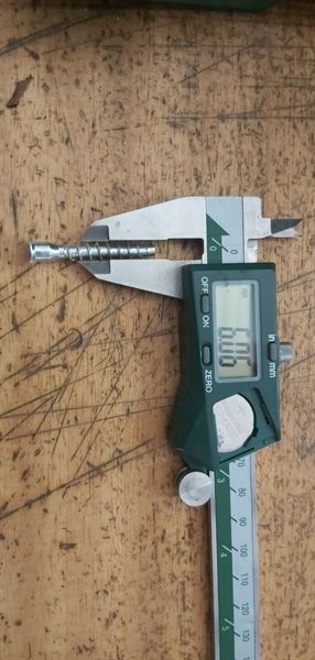 Vít đầu trụ lục giác, màu trắng HDSB327-VDT750