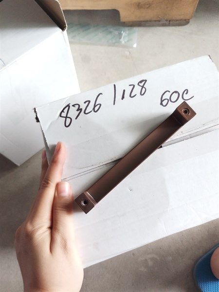 Tay nắm tủ dài 128mm - HD028405