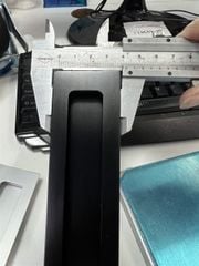 Tay nắm âm nhôm, màu đen Vinahardware -HD0509D160D