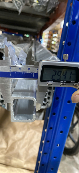Thanh trượt nhôm cửa lùa trên dài 3m Vinahardware - AL3000L3P