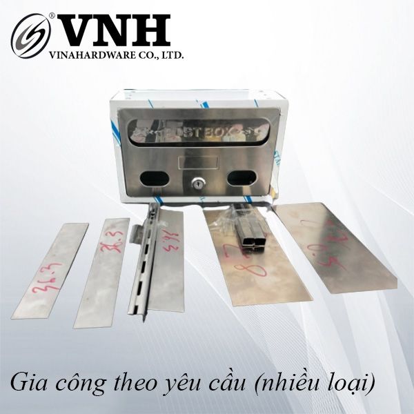 Thanh inox ngang của kệ treo - VNH600T