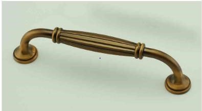 Tay nắm màu nâu đỏ 128mm HD0421-HD0421