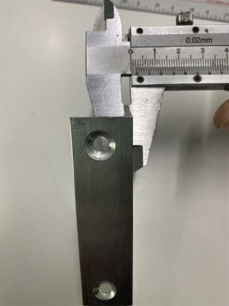 Tay nắm nhôm Vinahardware hình V 20x40mm, phôi - HD6476P