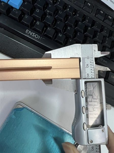 Tay nắm hợp kim nhôm nhẹ, màu vàng đồng Vinahardware -HD0401Y2400