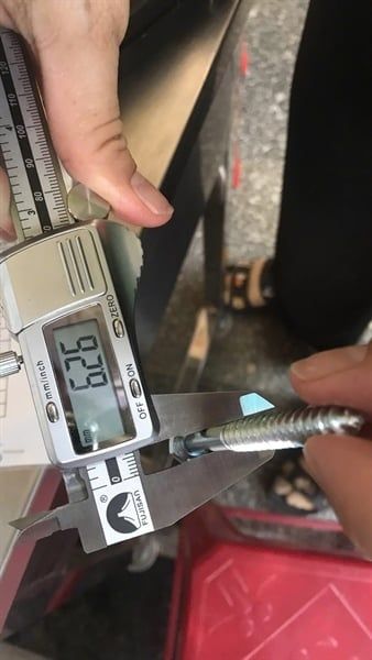 Vít phong M8 đầu lục giác ngoài, màu trắng-ZP860