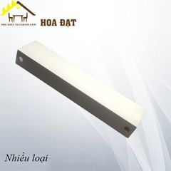 Tay nắm âm tủ nhôm, hàng loại nhẹ, màu bạc Vinahardware - HD06T300