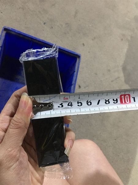 Tay nắm âm tủ nhôm, hàng loại nhẹ, màu đen Vinahardware -HD06D1000
