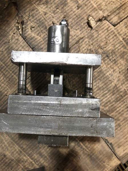 Bộ Pát Ngàm Liên Kết Khung Bàn Âm Dương - Mã 1602.1.00004