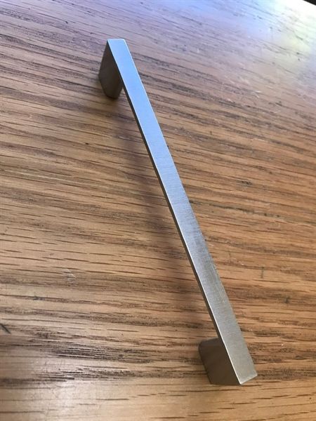 Tay nắm dài, màu nikel - HD0016N128