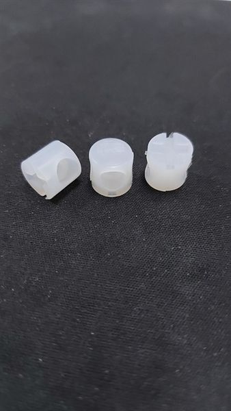 Tán ngang nhựa M3 phi 10x10mm - CRSN310